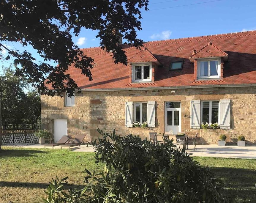 Villa Gite Ferme Cidricole Et Laitiere Magny-le-Desert Exterior foto